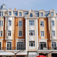 Реставриране на обществена сграда, Пловдив